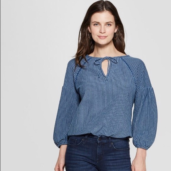 Universal Thread Tops - Universal Thread 3/4th Sleeves Knit V-Neck Blouse